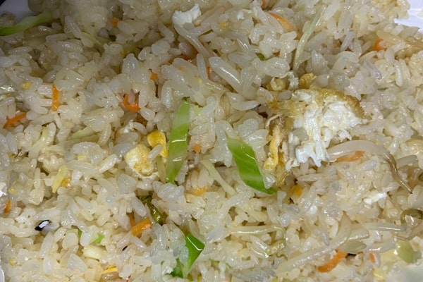 20. Пържен ориз със зеленчуци